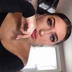 Meet your Posher, Natalia